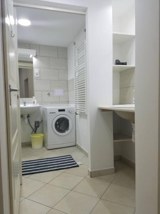 Big Cozy - Skyfall Apartment 3 Bdrm 6 Beds 1&Half Baths 布达佩斯 外观 照片